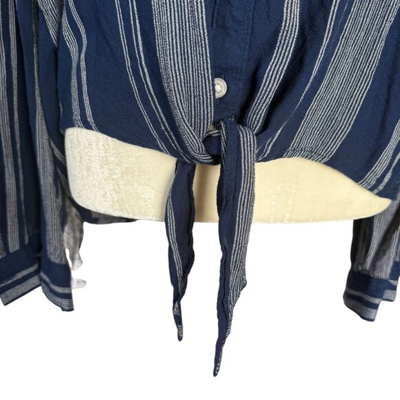 So blue and white striped collared long sleeve button down tie front shirt XL - Picture 6 of 9